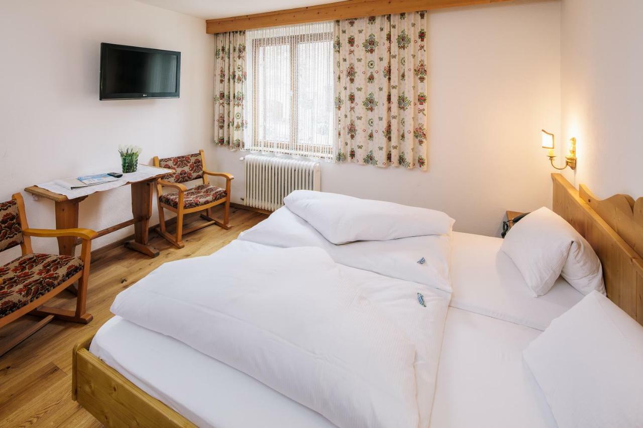 Hotel Komperdell แซร์เฟาส์ ภายนอก รูปภาพ