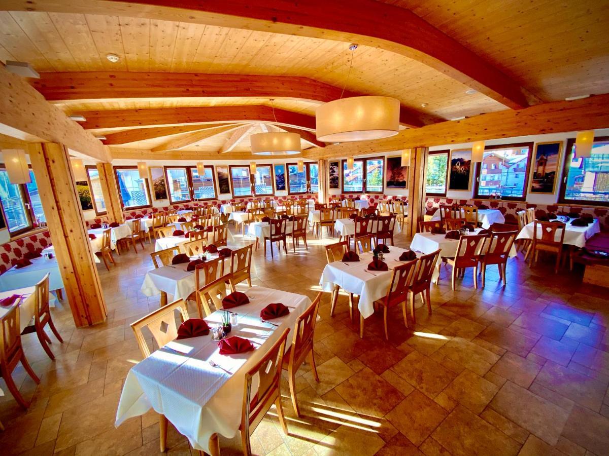 Hotel Komperdell แซร์เฟาส์ ภายนอก รูปภาพ